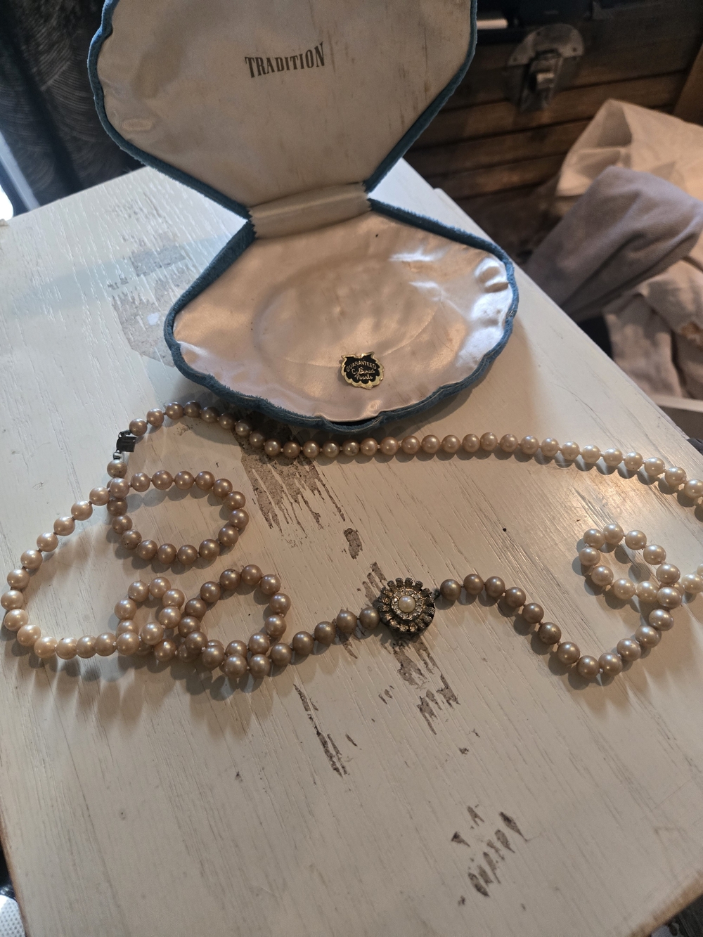 Tradion Cultured Pearl Necklace with Decorative Clasp